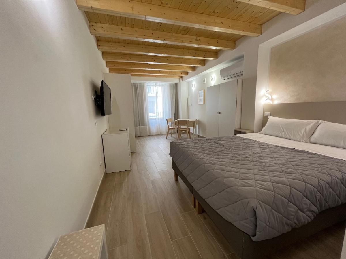 Anfite Apartments Santa Maria Desenzano del Garda Kültér fotó